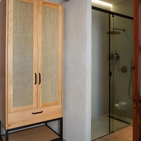 Tradere Boutique Moncada