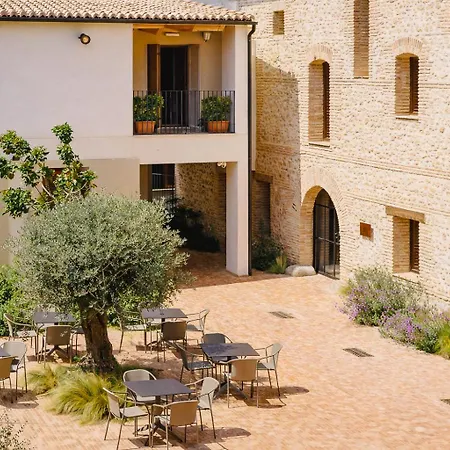 Tradere Boutique Hotel 3*